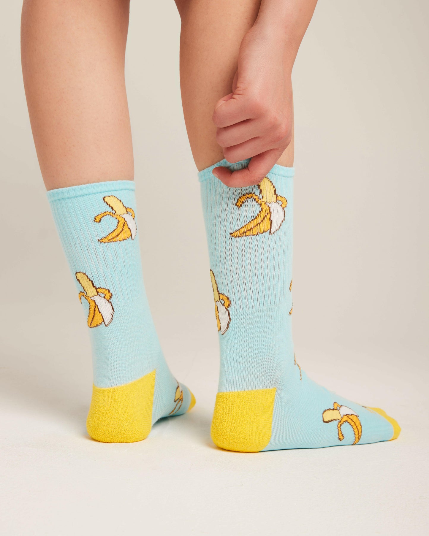 banana light blue socks.